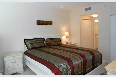 625 Casa Loma Boulevard #303, Boynton Beach, FL 33435 - Photo 5