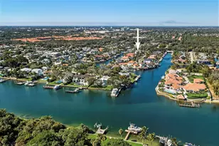 2442 Bay Cir, Palm Beach Gardens, FL 33410 - Photo 69