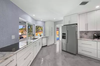 6797 Bayshore Drive, Lake Worth, FL 33462 - Photo 9
