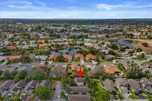 2537 Bedford Mews Dr, Wellington, FL 33414 - Photo 25