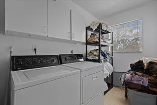 2537 Bedford Mews Dr, Wellington, FL 33414 - Photo 17