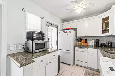 2121 NE 1st Court #202, Boynton Beach, FL 33435 - Photo 7