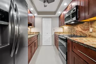 3000 N Ocean Dr, Singer Island, FL 33404 - Photo 19