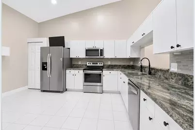 8298 Via Di Veneto, Boca Raton, FL 33496 - Photo 3