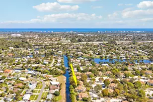 8115 Northboro Ct, Lake Clarke Shores, FL 33406 - Photo 27