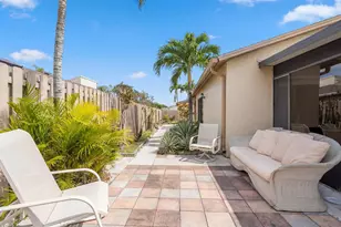 5871 Mirror Lakes Blvd, Boynton Beach, FL 33472 - Photo 5