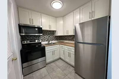 1777 Highland Avenue #B, Vero Beach, FL 32960 - Photo 5