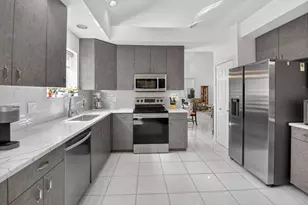 11893 Fountainside Cir, Boynton Beach, FL 33437 - Photo 27