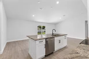 1949 SW Bayshore Blvd, Port Saint Lucie, FL 34984 - Photo 13