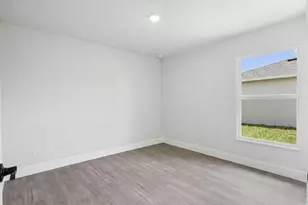 1949 SW Bayshore Blvd, Port Saint Lucie, FL 34984 - Photo 5