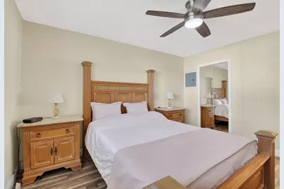205 Flanders E, Delray Beach, FL 33484 - Photo 7