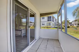 205 Flanders E, Delray Beach, FL 33484 - Photo 17