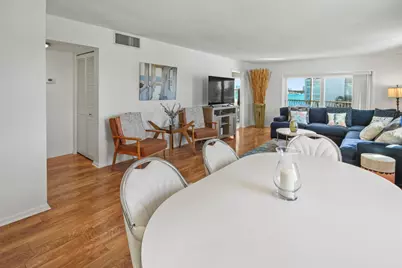 2936 Lake Shore Drive #310, Riviera Beach, FL 33404 - Photo 3