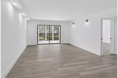 14475 Strathmore Lane #208, Delray Beach, FL 33446 - Photo 11