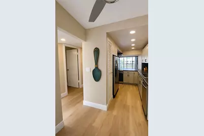 6 Royal Palm Way #310, Boca Raton, FL 33432 - Photo 9