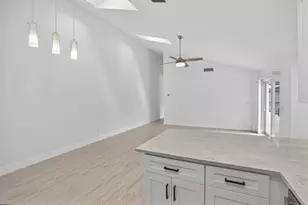 5230 Woodruff Ln, Palm Beach Gardens, FL 33418 - Photo 27