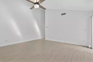 5230 Woodruff Ln, Palm Beach Gardens, FL 33418 - Photo 15