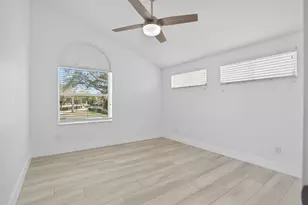 5230 Woodruff Ln, Palm Beach Gardens, FL 33418 - Photo 37