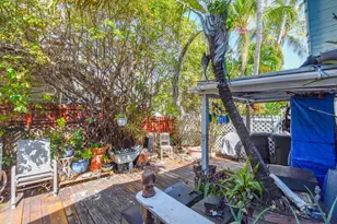1425 Eliza St, Key West, FL 33040 - Photo 17