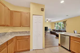 876 Gazetta Way, West Palm Beach, FL 33413 - Photo 19