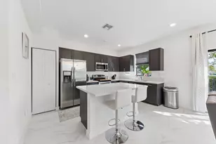 4622 Belgian Ln, Davie, FL 33314 - Photo 7