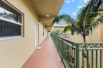 1620 Presidential Way #504, West Palm Beach, FL 33401 - Photo 1