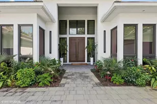 8533 N Native Dancer Rd, Palm Beach Gardens, FL 33418 - Photo 5