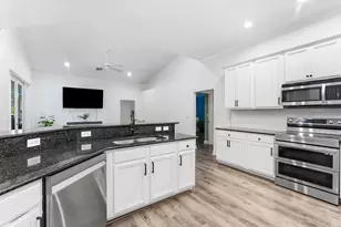 17225 80th St N, Loxahatchee, FL 33470 - Photo 9