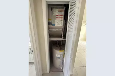 422 Caroline Avenue, West Palm Beach, FL 33413 - Photo 7