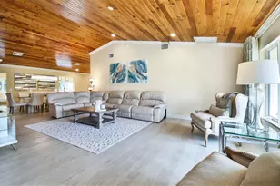 451 N Lyra Cir, Juno Beach, FL 33408 - Photo 3