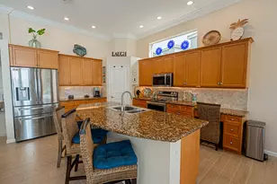 11421 SW Kingslake Cir, Port Saint Lucie, FL 34987 - Photo 7