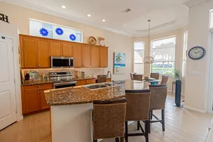 11421 SW Kingslake Cir, Port Saint Lucie, FL 34987 - Photo 9