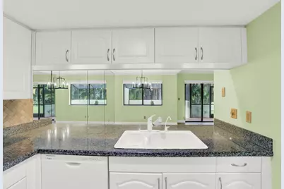 215 Oak Harbour Drive, Juno Beach, FL 33408 - Photo 13