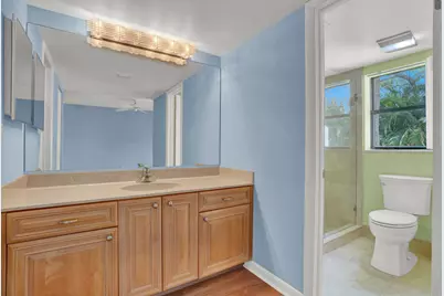 215 Oak Harbour Drive, Juno Beach, FL 33408 - Photo 29