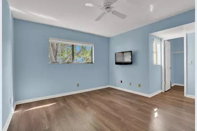 215 Oak Harbour Drive, Juno Beach, FL 33408 - Photo 27
