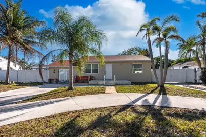 3914 Serubi Avenue, Palm Springs, FL 33461 - Photo 1