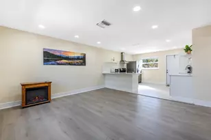 3914 Serubi Ave, Palm Springs, FL 33461 - Photo 5