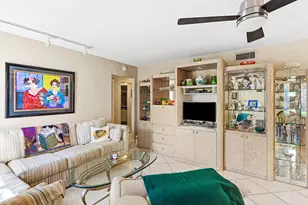 314 Knotty Pine Cir, Greenacres, FL 33463 - Photo 11