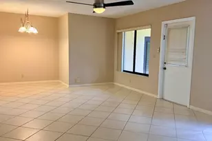 314 Knotty Pine Cir, Greenacres, FL 33463 - Photo 9