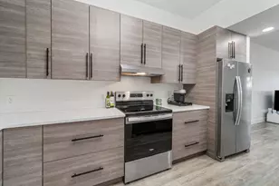 1640 Presidential Way, West Palm Beach, FL 33401 - Photo 5