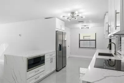 22390 SW 66th Avenue, Boca Raton, FL 33428 - Photo 19