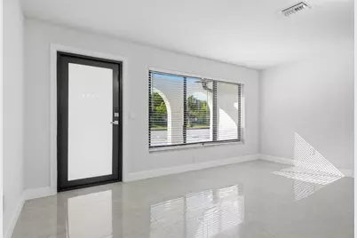 22390 SW 66th Avenue, Boca Raton, FL 33428 - Photo 9