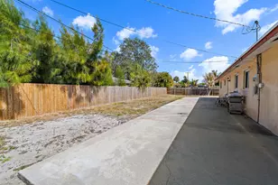 815 W Laird Dr, Jupiter, FL 33458 - Photo 39