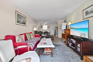 721 Lori Dr, Palm Springs, FL 33461 - Photo 3