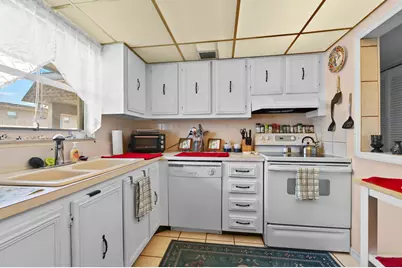 721 Lori Drive #313, Palm Springs, FL 33461 - Photo 7