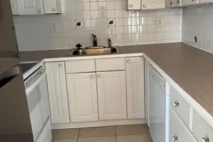 123 Normandy, Delray Beach, FL 33484 - Photo 3