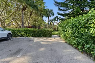 2810 Polo Island Dr, Wellington, FL 33414 - Photo 51