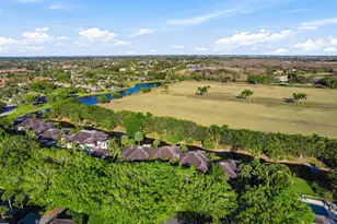 2810 Polo Island Dr, Wellington, FL 33414 - Photo 45