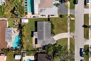 909 SE 16th Pl, Deerfield Beach, FL 33441 - Photo 37