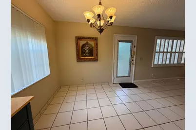 894 Flanders S, Delray Beach, FL 33484 - Photo 5